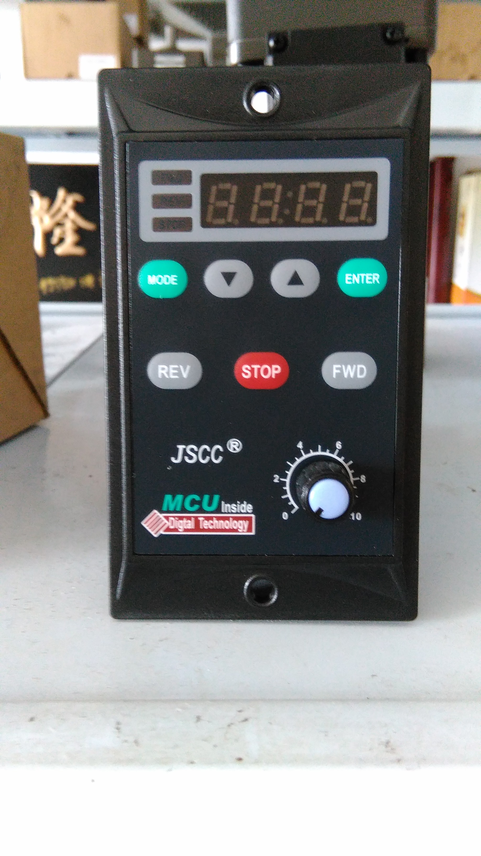 JSCC单相三相电机变频器JSCC单相三相电机变频器，A025/A040变频器价格，C075/C150变频器