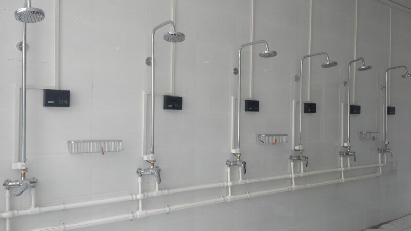 华丰恒业浴室安装节水控制器