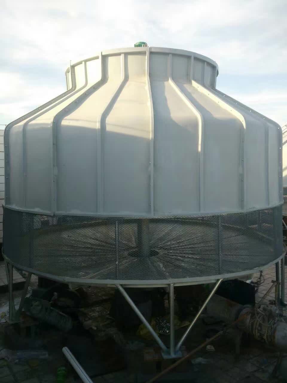 高温圆形低噪音冷却塔CLT-8山东锦山供应 高温圆形逆流式冷却塔图片