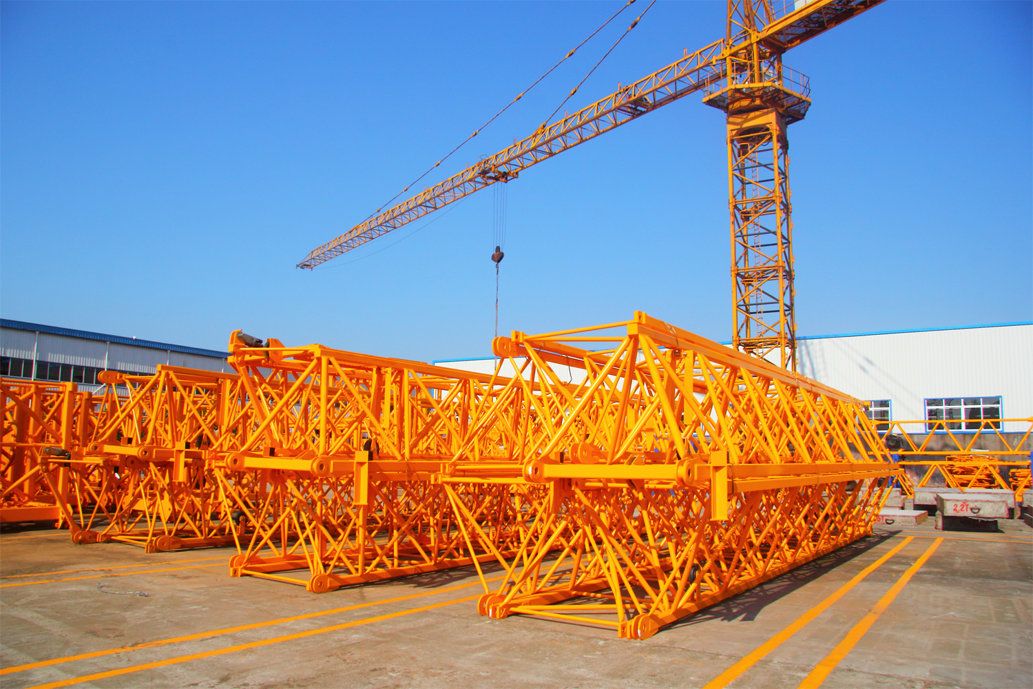 济南市沧州QTZ80塔吊臂长60米塔机厂家沧州QTZ80塔吊臂长60米塔机规格型号为QTZ6012塔吊塔机