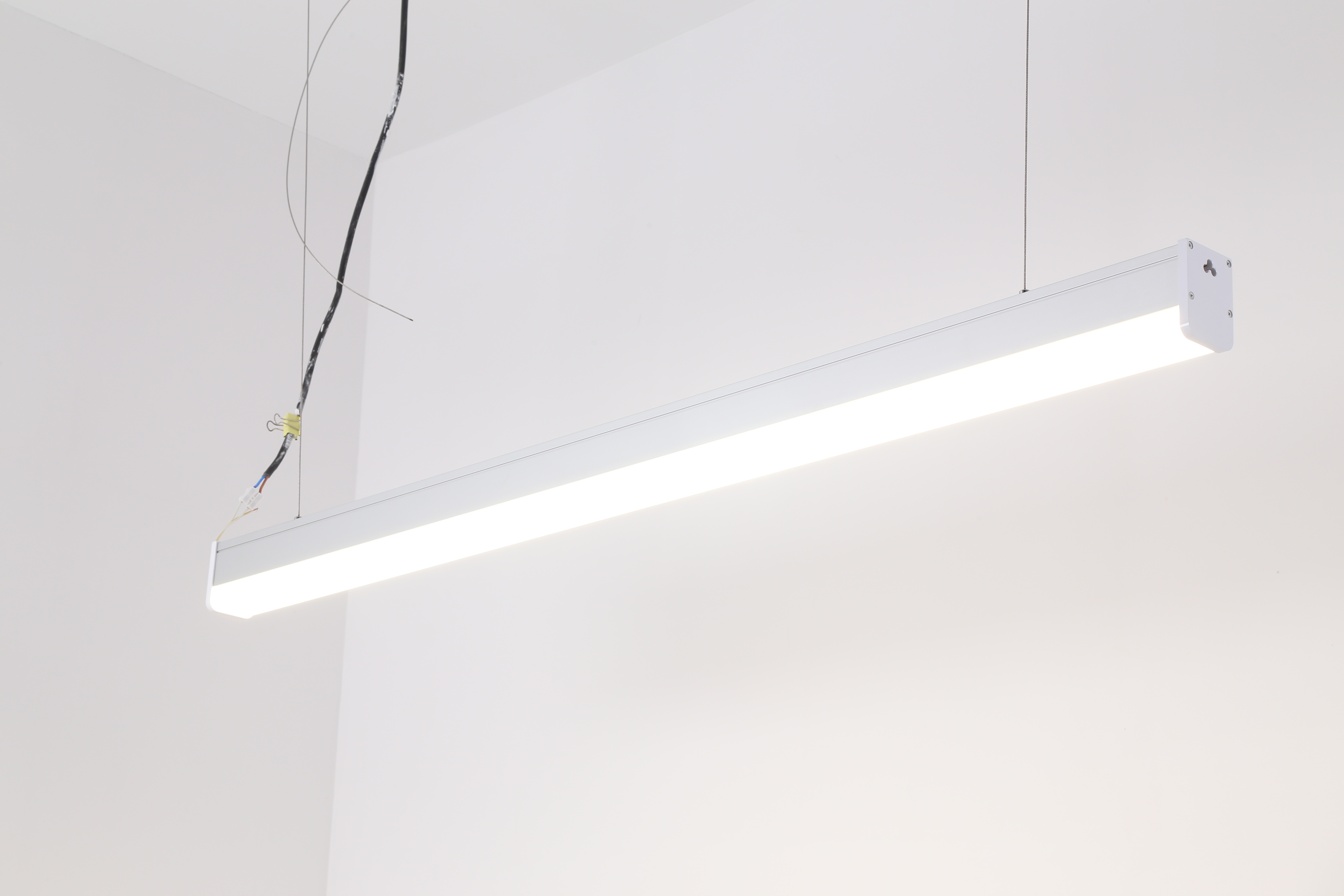 LED线条灯 LED办公室吊灯