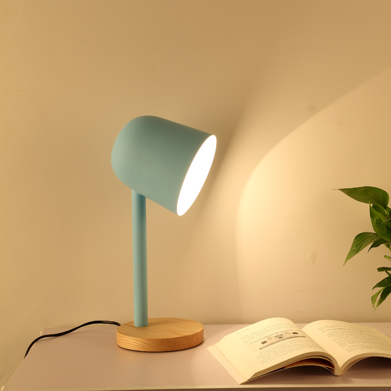 现代简约卧室客厅书房学习办公台灯 新款台灯价格 创意台灯