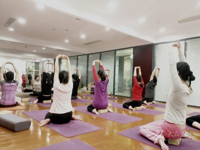 郑州肩颈理疗瑜伽会馆|郑州肩颈调理瑜伽|郑州帕玛瑜伽会馆
