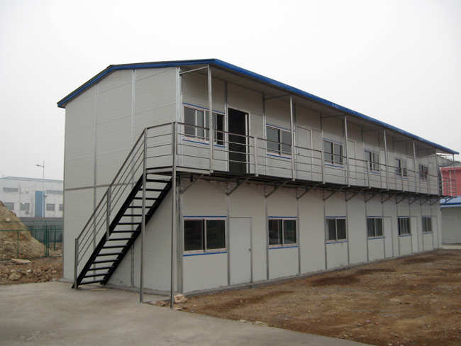 南宁市柳州防火坡顶型活动板房厂家厂家供应用于住宿的柳州防火坡顶型活动板房厂家