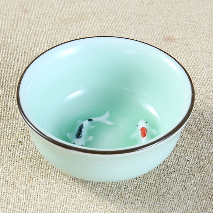创意陶瓷青瓷功夫茶具普洱茶杯水杯品茗杯浮雕鲤鱼品茗杯