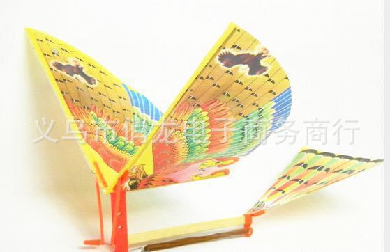 地摊玩具模型热卖  纸制手动玩具模型可调节飞行飞鸟 3D飞鸟玩具