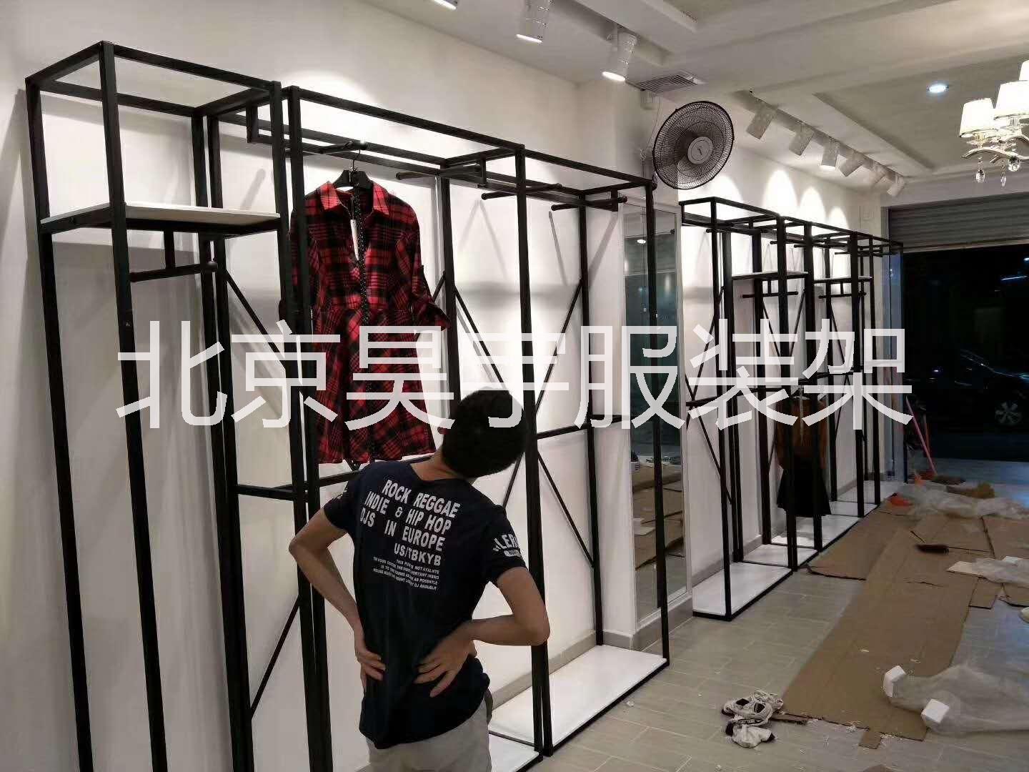 供应不锈钢服装衣架丨不锈钢展示架丨不锈钢服装衣架报价