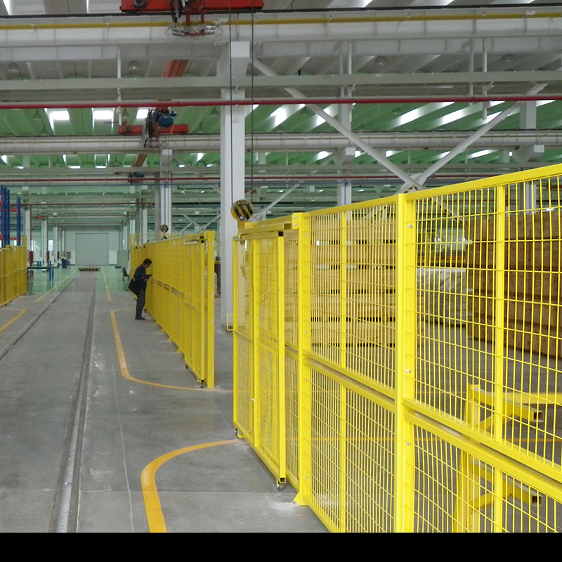 青岛市科尔福低碳钢丝防护隔离安全围栏网厂家