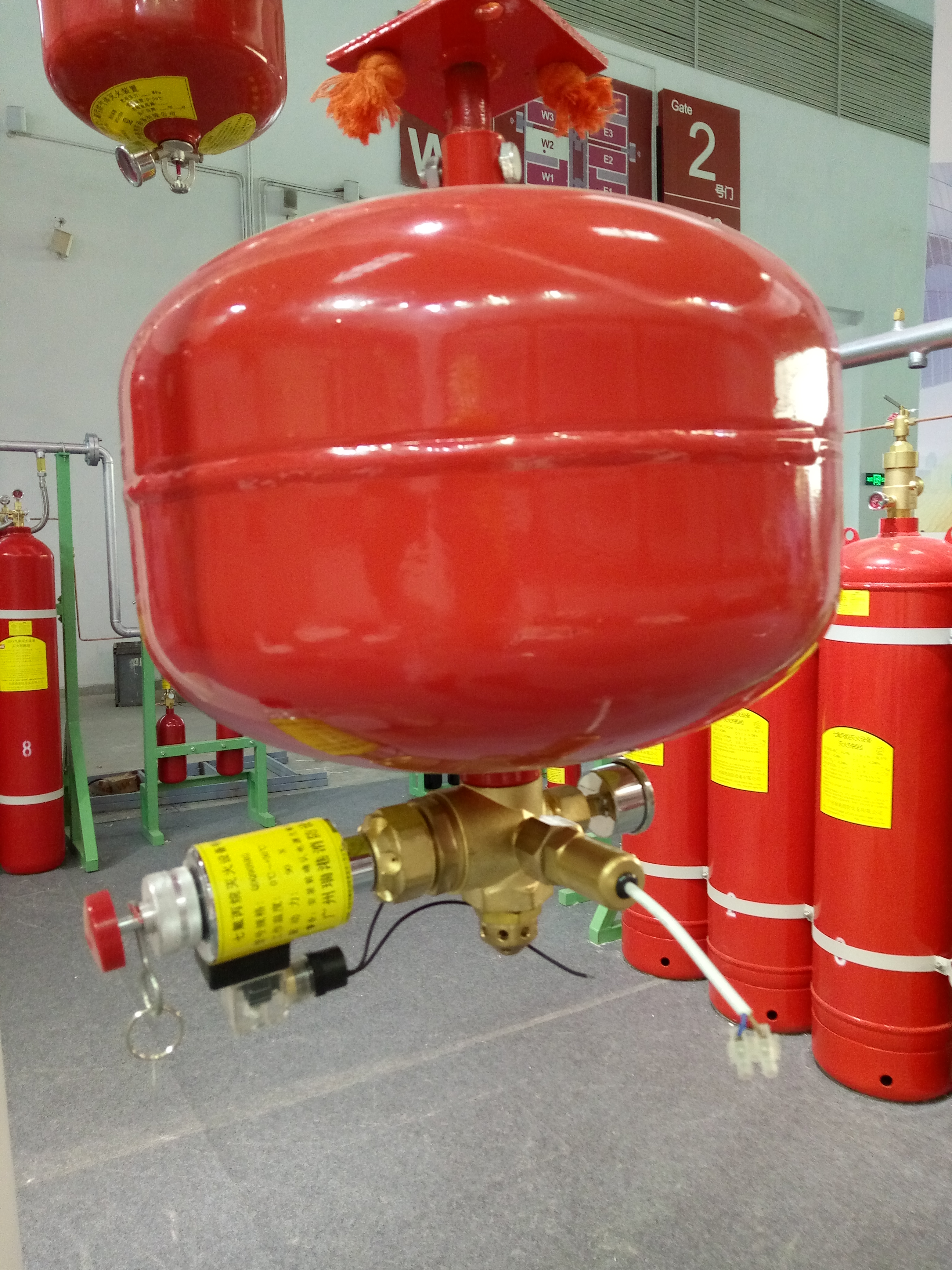 悬挂式电磁驱动型式气体七氟丙烷灭火装置厂家价格