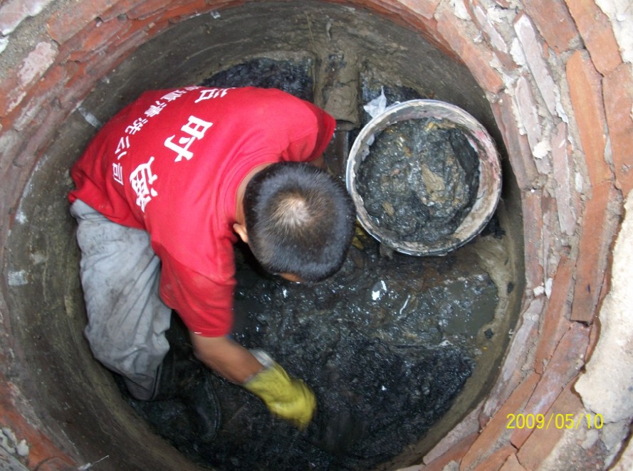 青岛市专业清理化粪池 管道清淤 抽污水厂家