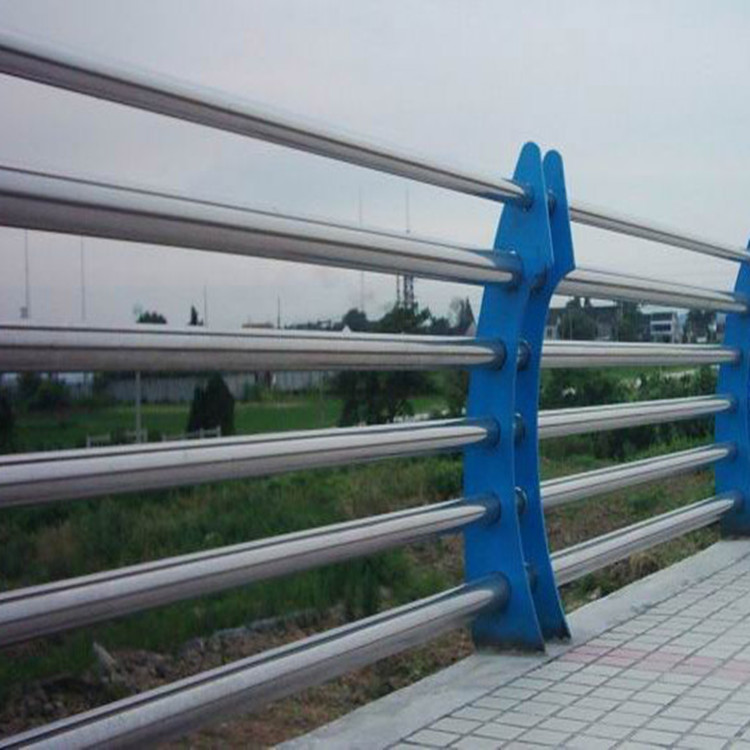 桥梁景观防撞防护栏   安全隔离防撞景观桥梁护栏     河道安全护栏图片