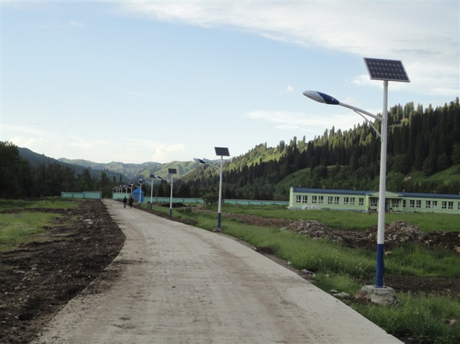 衢州新农村节能路灯（6-12米）太阳能路灯，(道路照明）路灯生产基地 6-12米太阳能路灯道路照明路灯