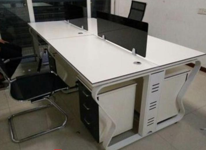 天津直销办公桌，屏风卡位，工位办公桌
