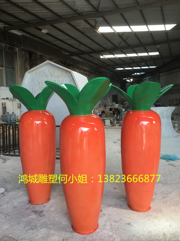 深圳客户定制果蔬道具胡萝卜雕塑 玻璃钢果园定制图片