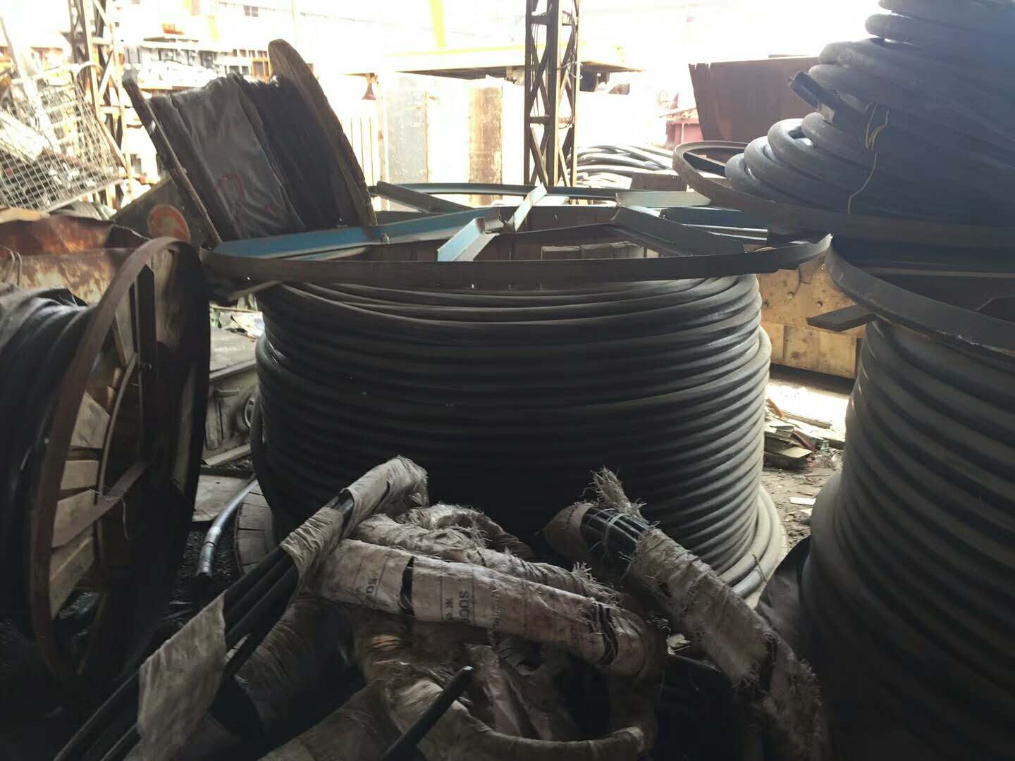 天津河西区哪里高价回收电线电缆 天津今天带皮电缆怎么回收 天津带皮电缆回收咨询图片