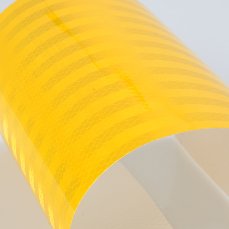 供应广东地区黄色警示超强级反光膜、工程级反光膜、 微棱镜型超强级反光膜
