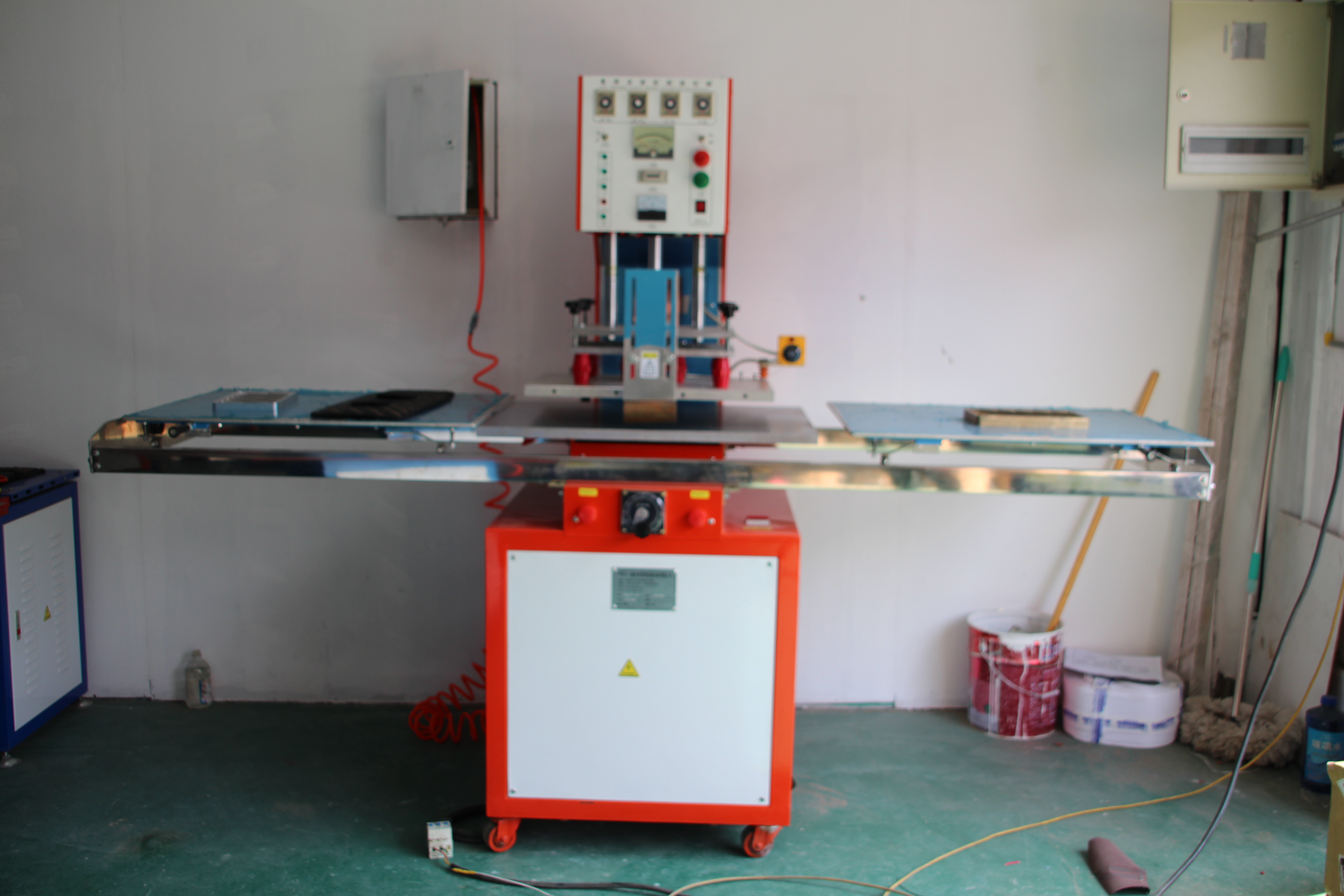 购PVC塑料焊接机 高频焊接机 南京普发特高频机厂家