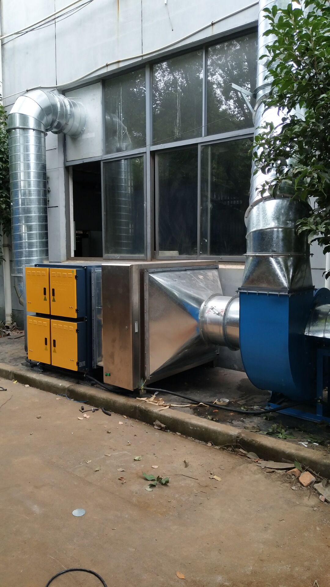 上海南忘环保设备光氧催化废气处理成套环保设备活性炭环保箱低温等离子