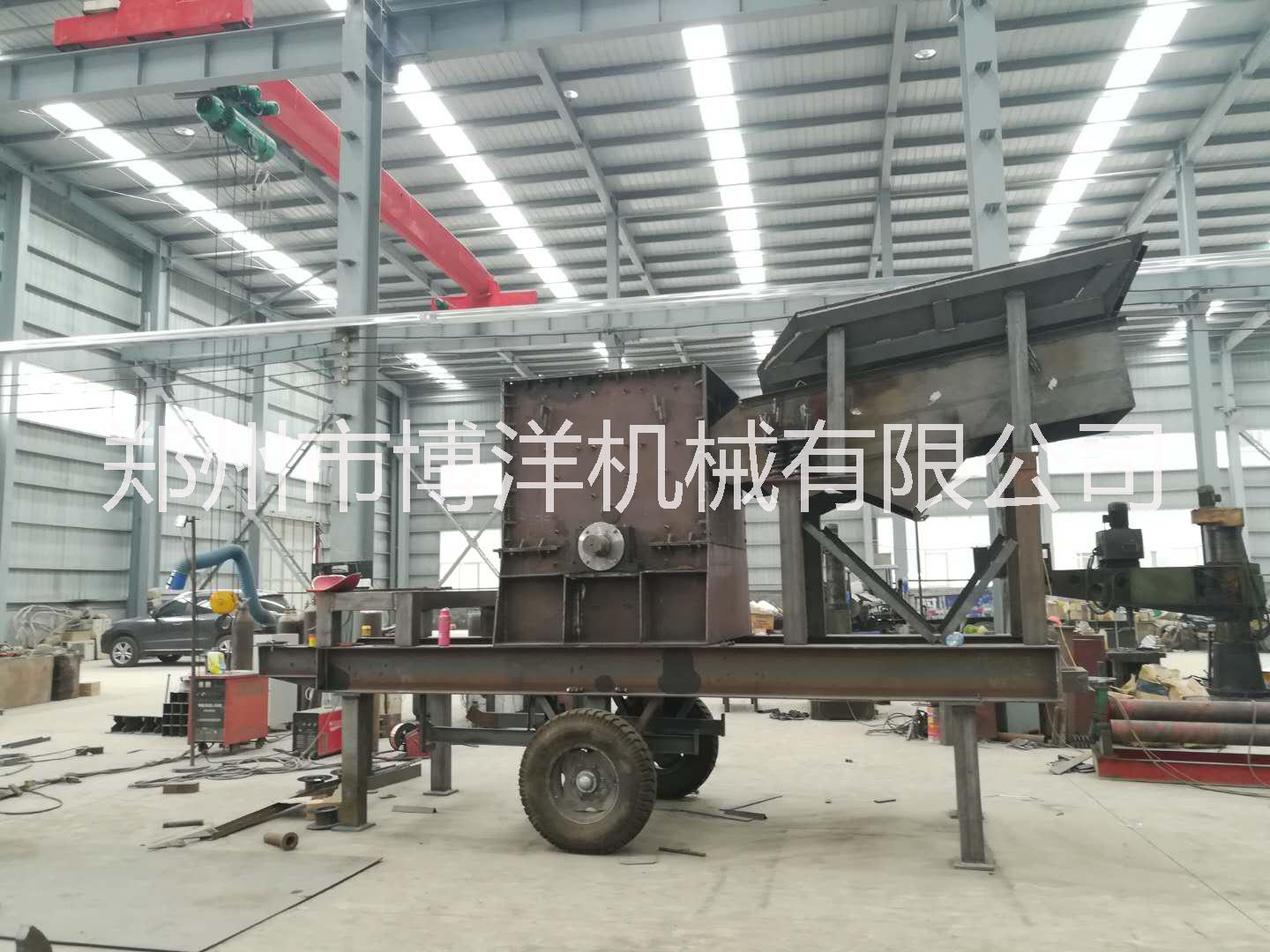 移动碎石机 移动石子机 安装简单投产快 郑州博洋机械厂图片