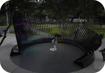 科技灯光互动体验空间“水晶迷宫”