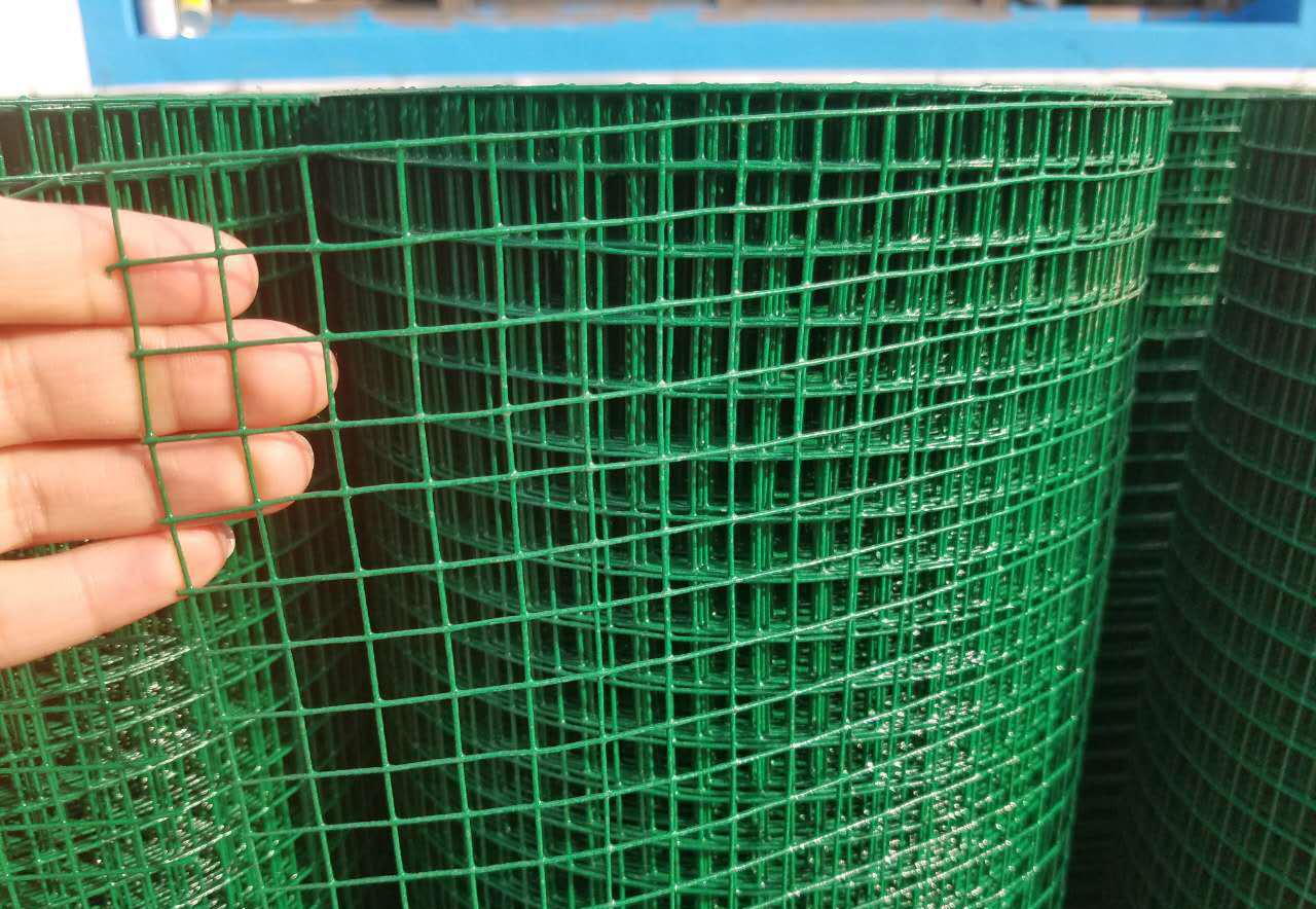 荷兰网浸塑铁丝养殖养鸡鸭圈林地果园金属网定做防护围栏网质量好荷兰网铁丝网图片