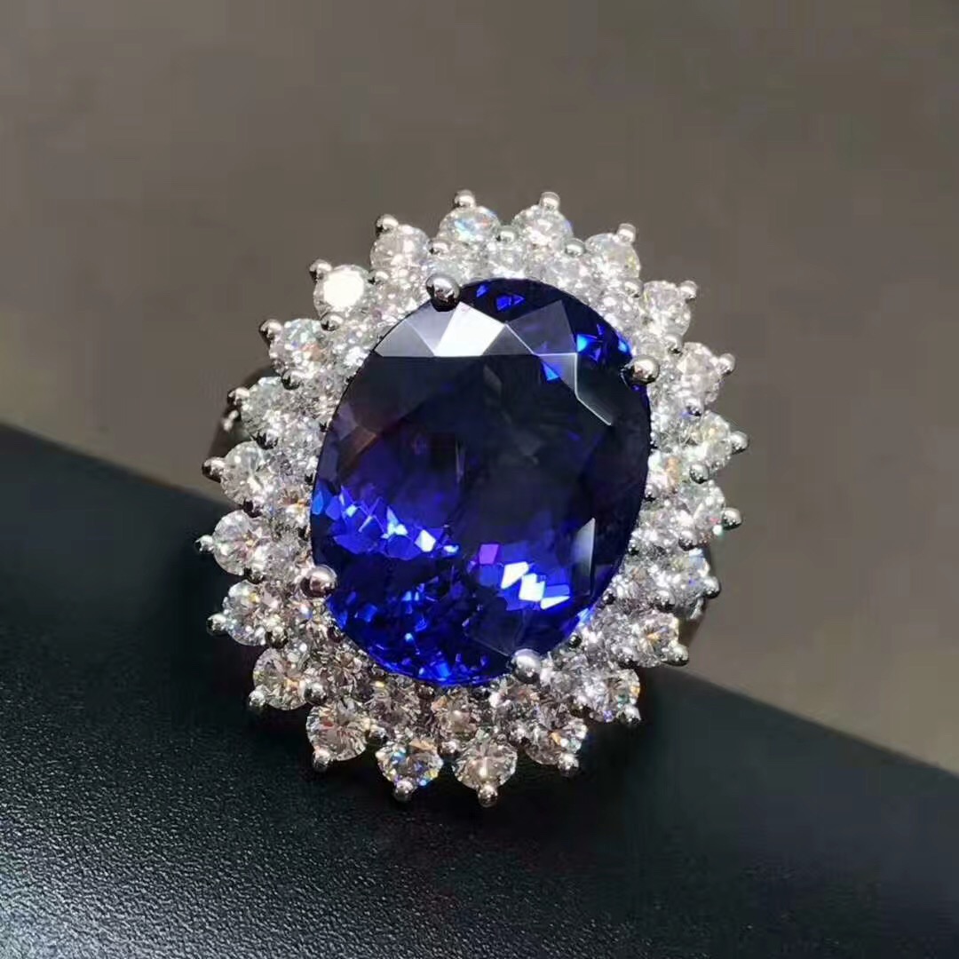 天然水晶宝石 高端大气宝石 蓝刚玉宝石装饰 红宝石装饰