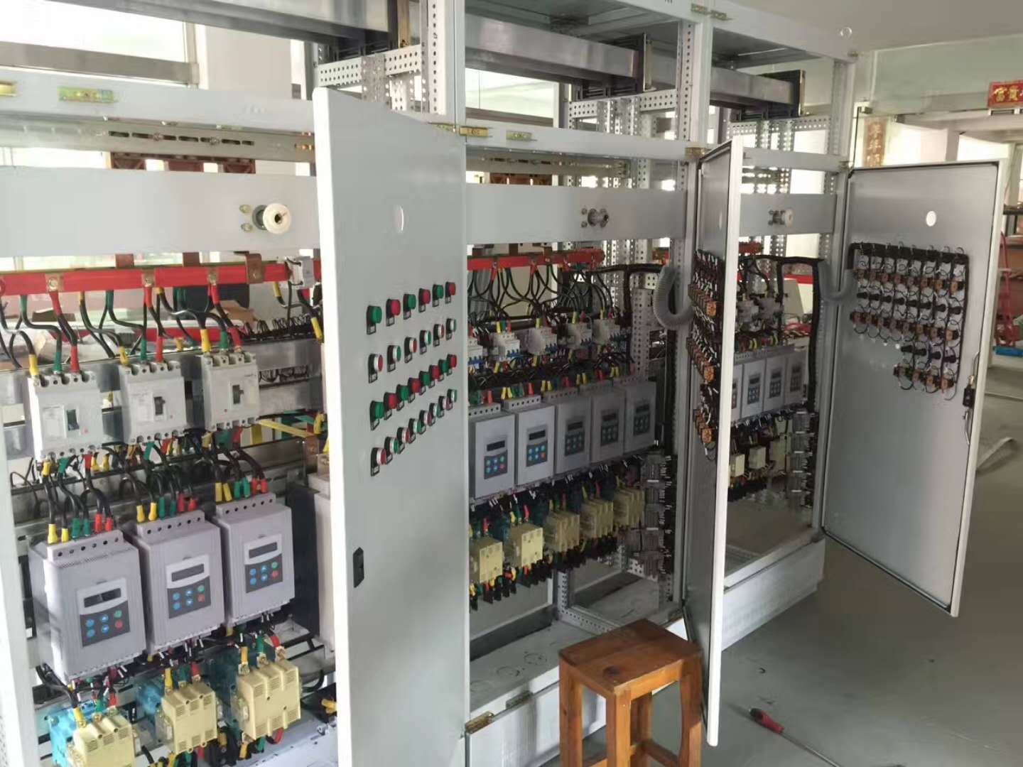 青海皮带机控制系统供应商青海皮带机控制系统 陇南水泵变频控制柜图片