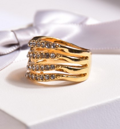 万菱广场饰品厂家戒指女钻石创意2018新款开口戒指黄金吊坠金戒指