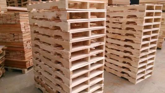 厂家供应免熏蒸栈板 胶合板卡板价格 出口卡板批发 定做木卡板 专业供应熏蒸实木托盘