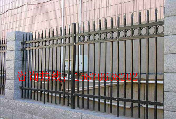新余厂房围栏护栏样式 镀锌栏杆护栏 锌钢围栏栅栏报价