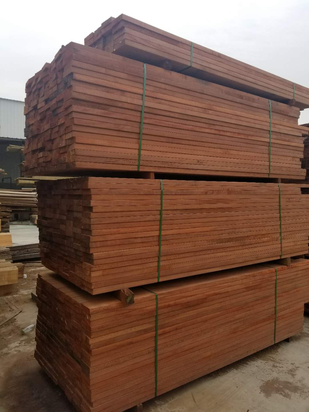 柳桉木板材价格厂价批发加工厂家在哪里厂家信息图片