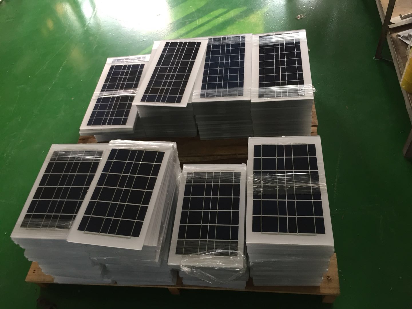 太阳能板 太阳能电池板 太阳能板厂家直销 太阳能板定制 太阳能板定做 太阳能板定做哪家好 太阳能板生产厂家 家用太阳能板