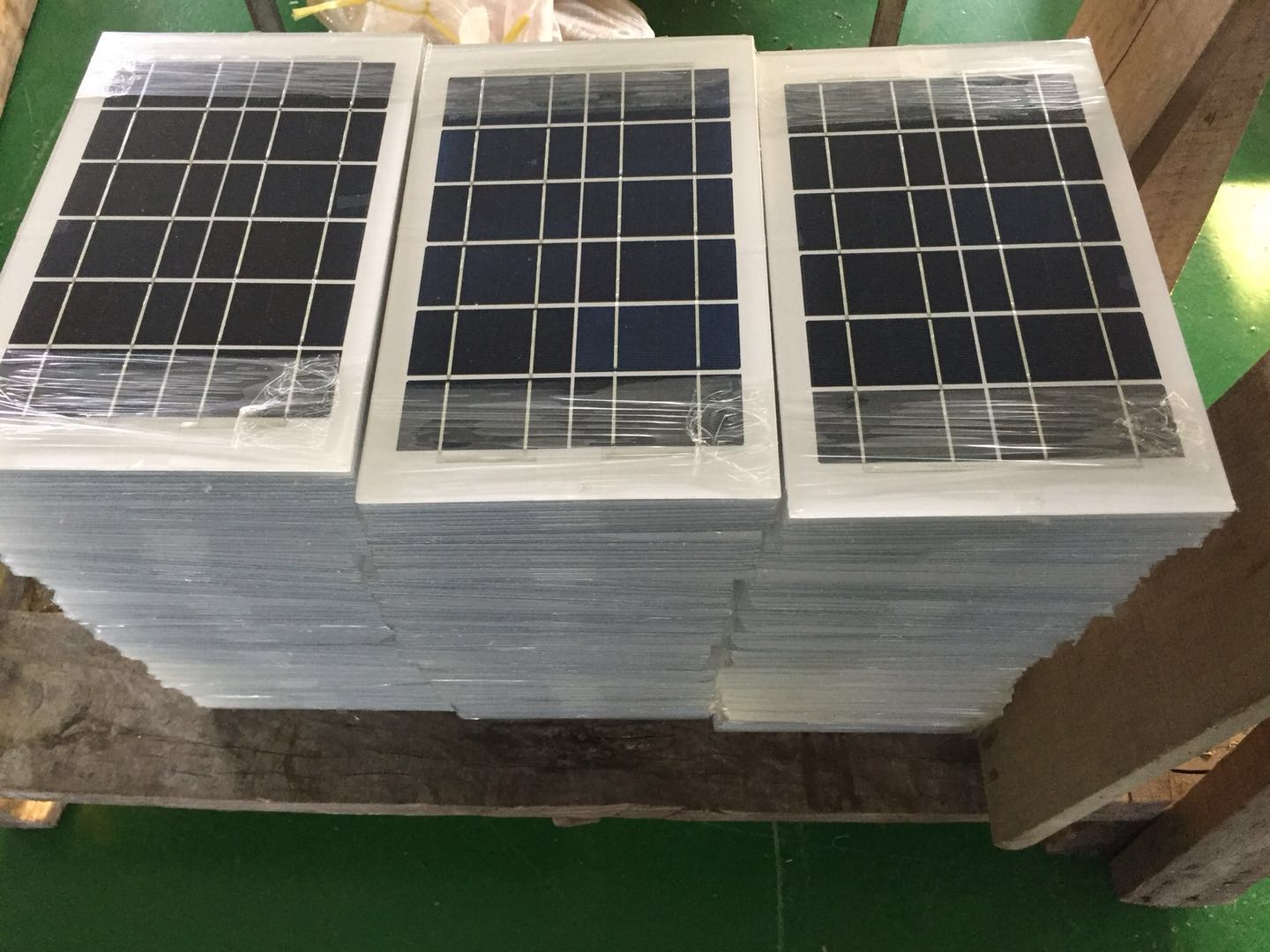 太阳能发电板 太阳能发电板厂家 太阳能发电板厂家直销 中山太阳能发电板 中山太阳能发电板厂家 太阳能发电板生产厂家