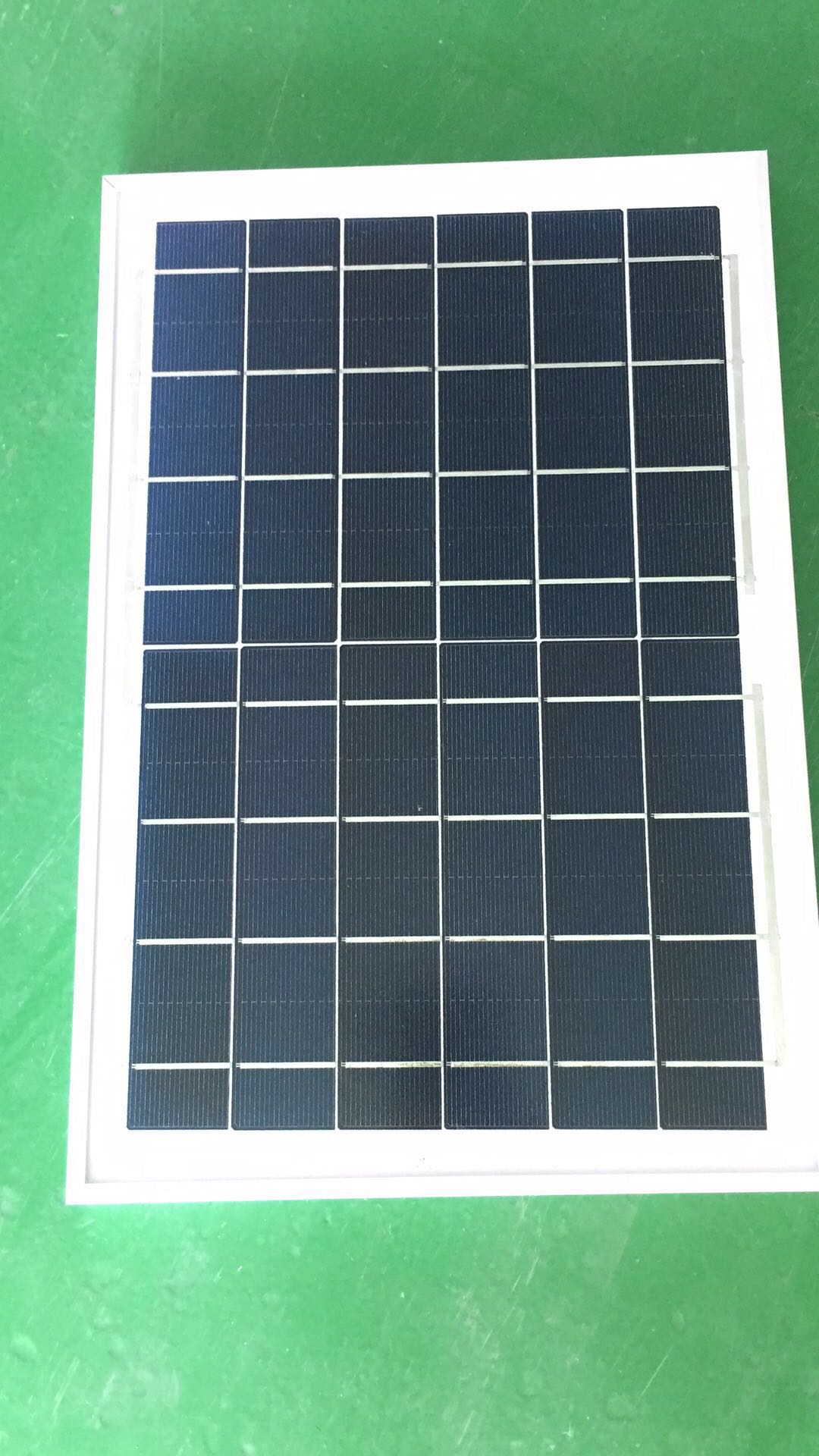 单晶太阳能电池板 太阳能电池板生产厂家 太阳能电池板供应商 太阳能电池板厂家直销 太阳能电池板定做 太阳能电池板定做价格