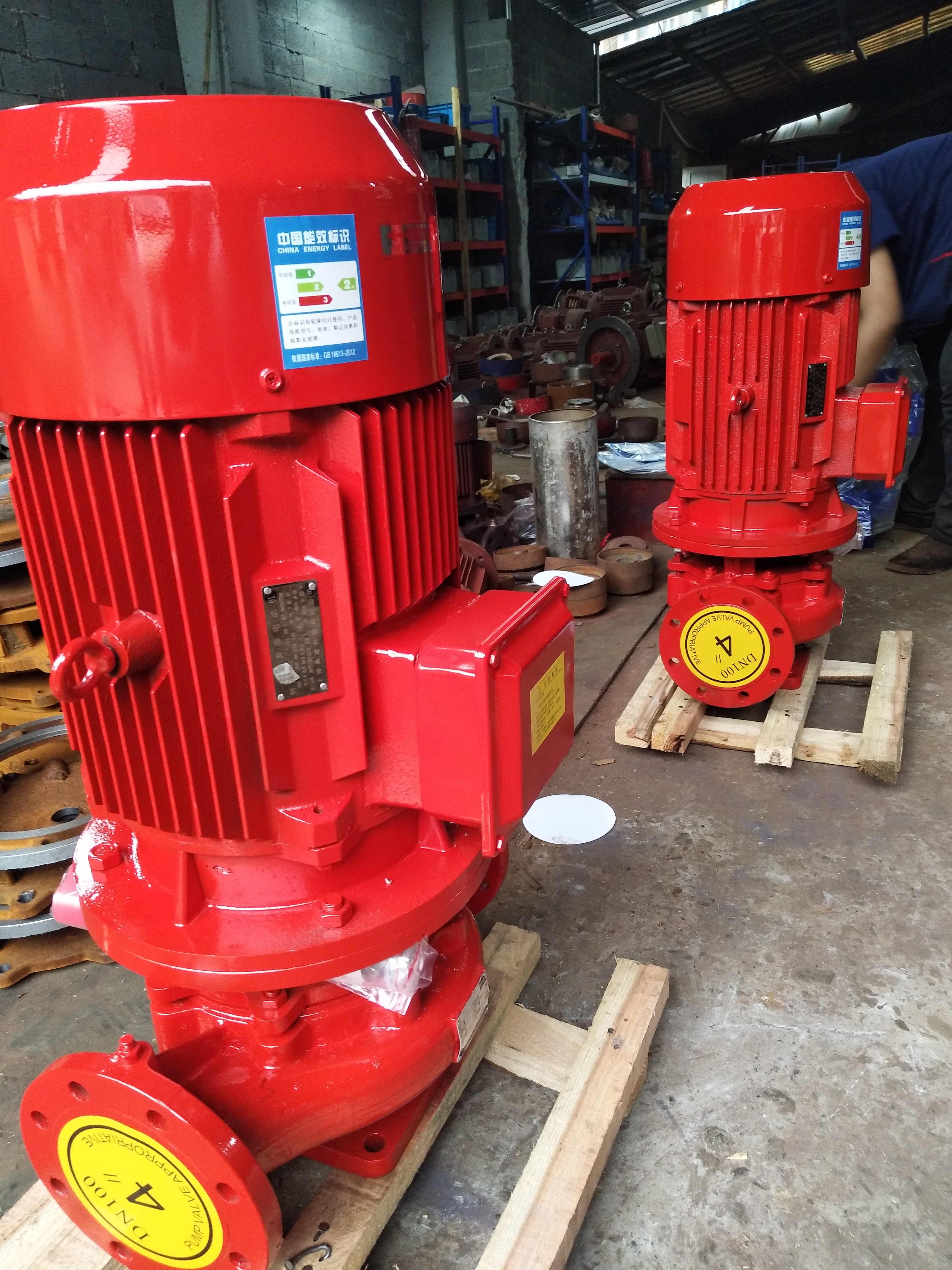 上海贝德泵业自动单级管道消防泵，XBD3.1/5G-L 4kw    CCCF+消防泵图片