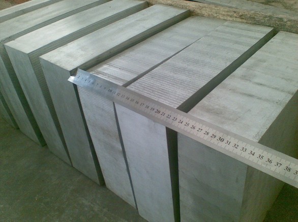 供应国标氧化铝板6063-T6板材，6063-T5铝方条铝排 可定尺零切