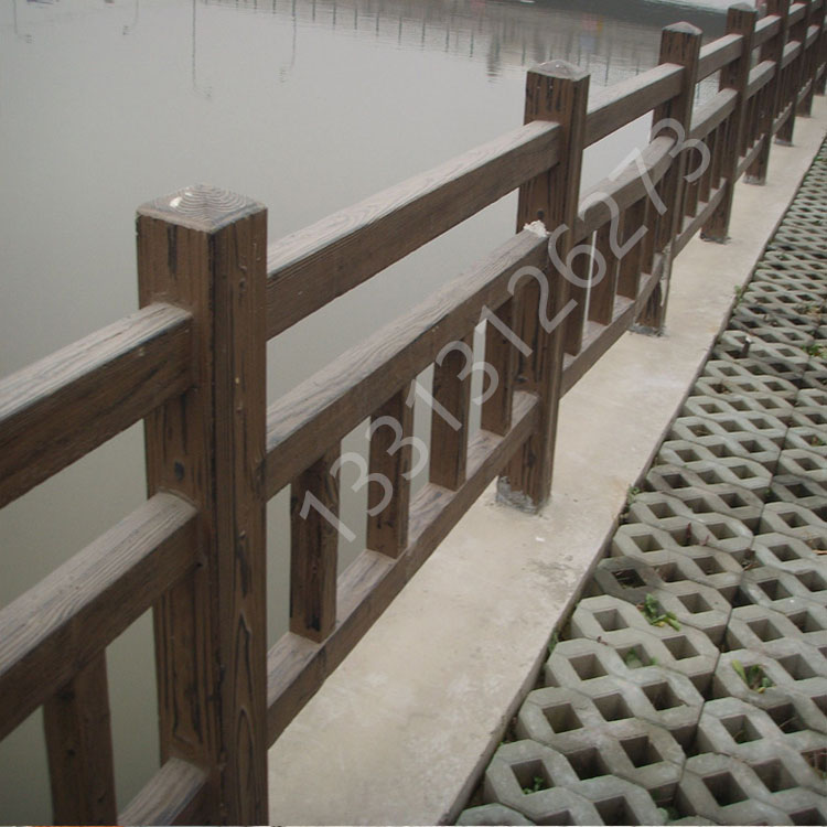 混凝土仿木栏杆河道景区围栏报价仿木护栏厂家