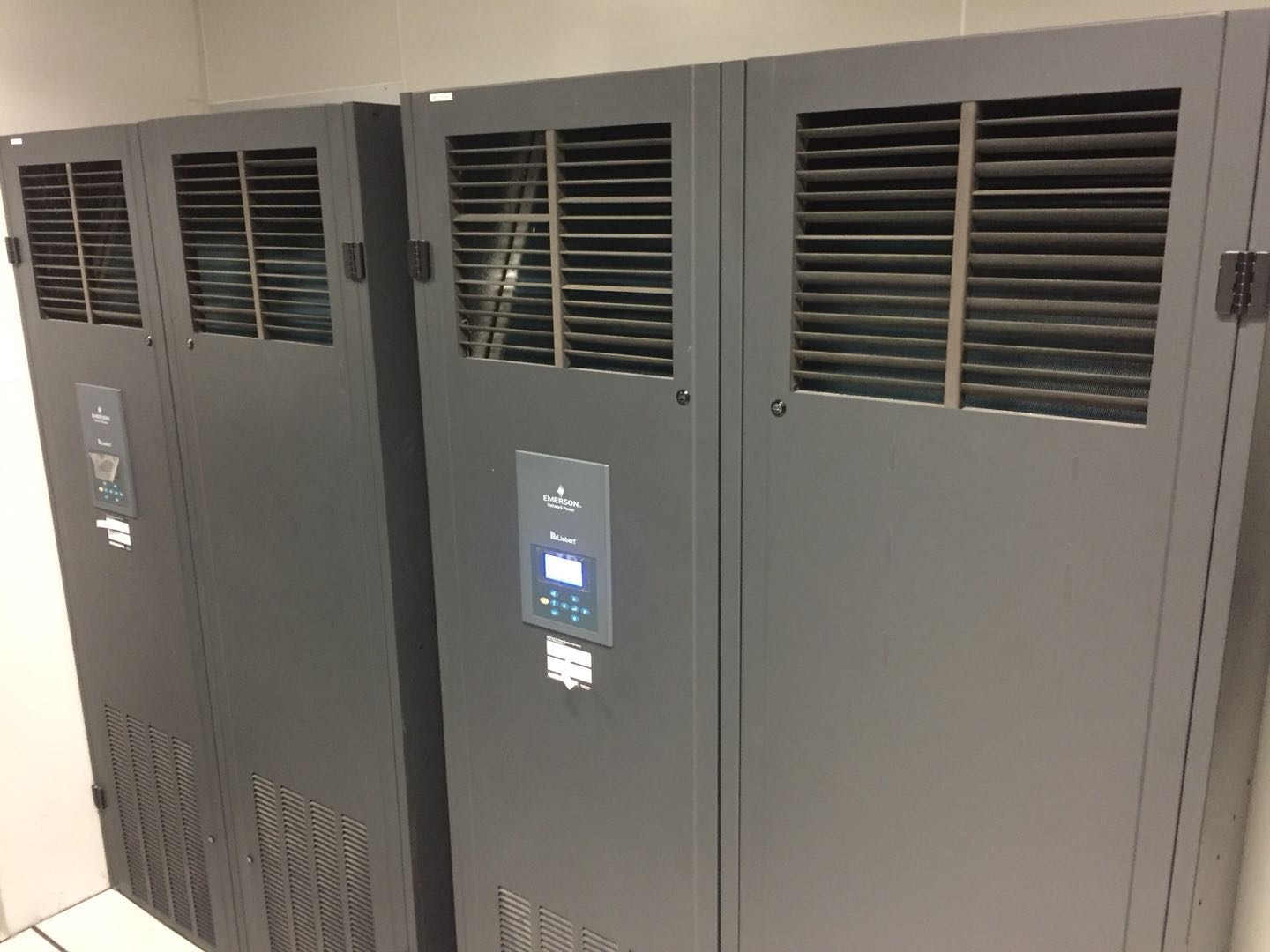 艾默生数据中心机房空调12.5KW恒温恒湿专用精密空调