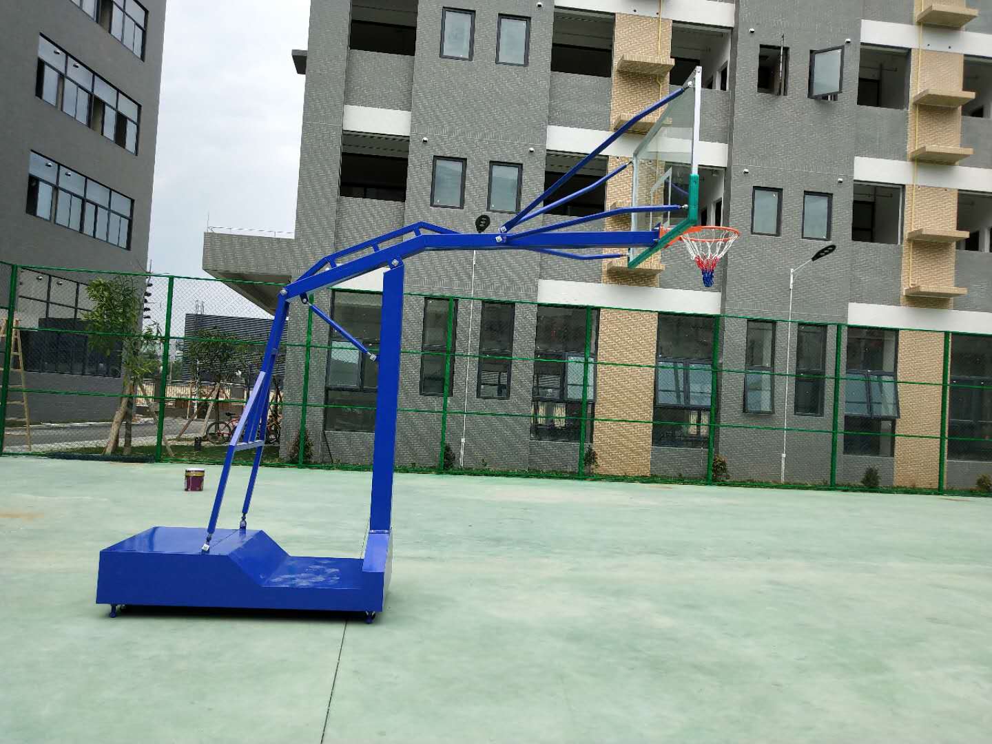 室外可移动篮球架学校小区用篮球架比赛用篮球架户外室外家用可移动比赛篮球架户外室外家用可移动标准比赛篮球架