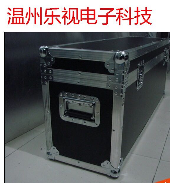 航空箱航空箱 舞台字幕机专用航空箱，尺寸可根据屏幕尺寸定制