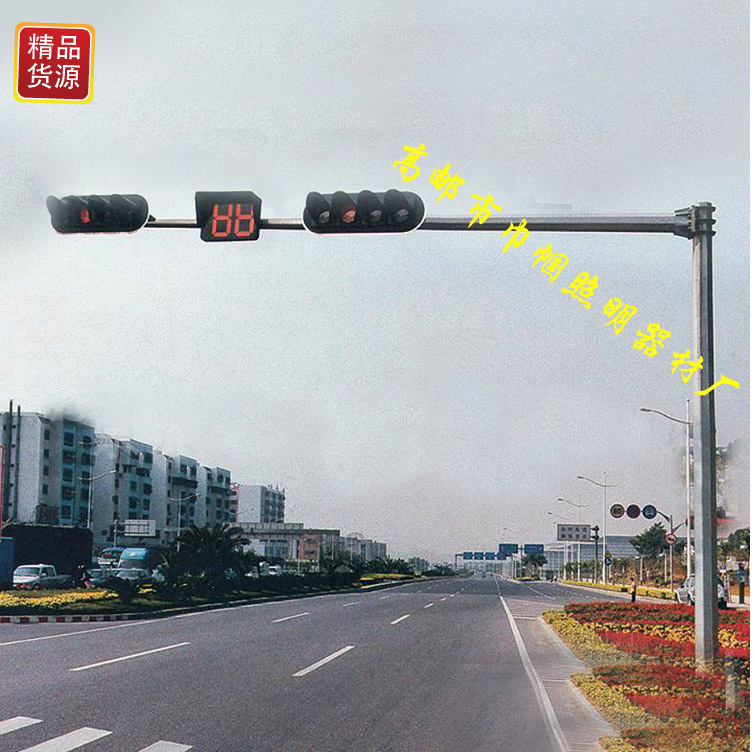 八角监控杆巾帼6.5m*6-18  道路立杆 红绿灯杆 专业厂家