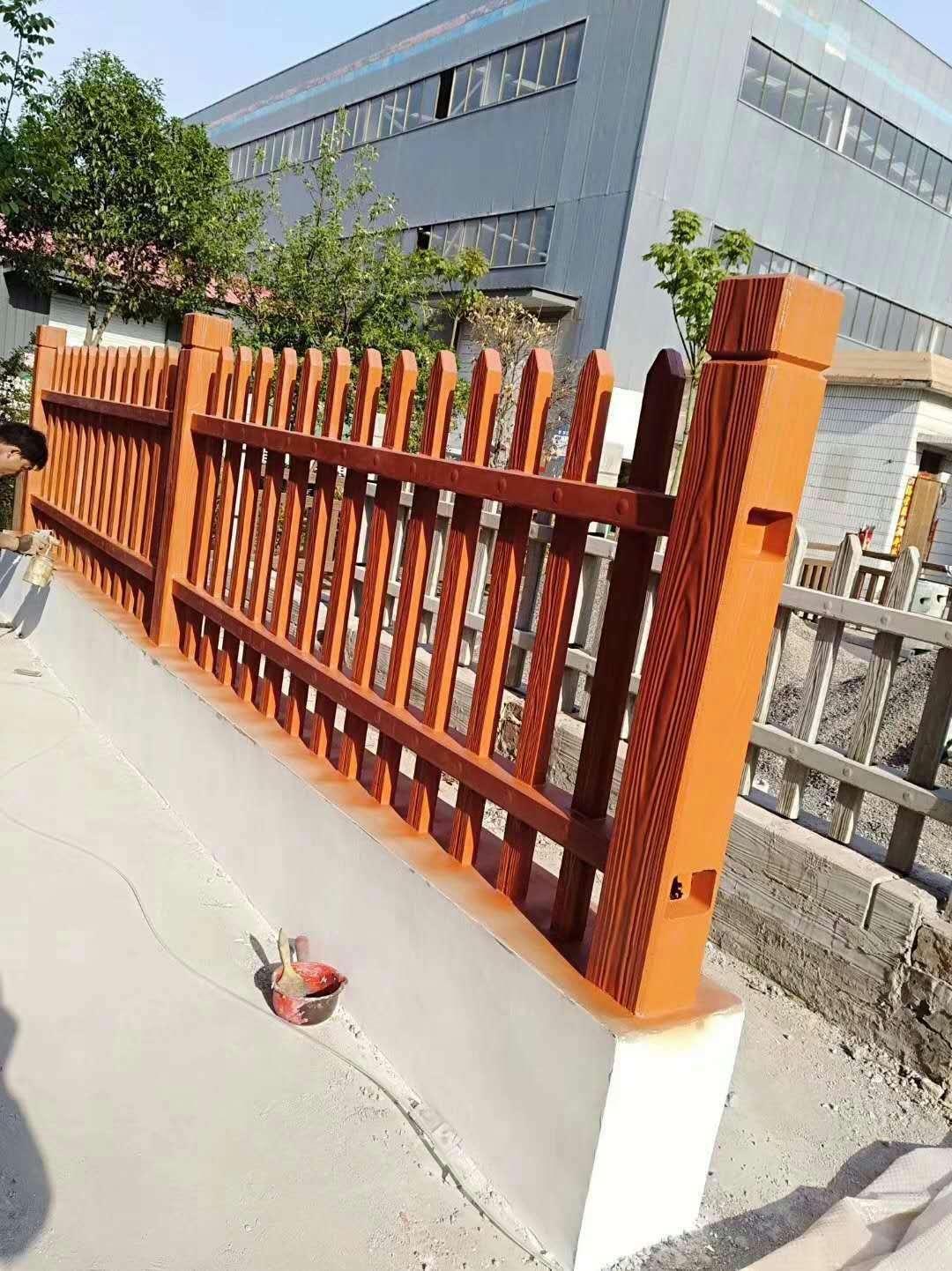 仿木护栏品质优供应便宜，上海仿木护栏出厂价