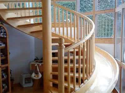 成都定制室内别墅复式实木木楼梯 厂家直销橡木居家欧式整体实木楼梯