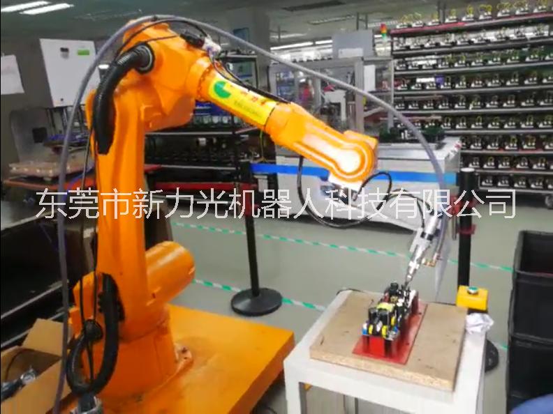 广东工业机器人，点胶机器人，点胶机，点胶机械手