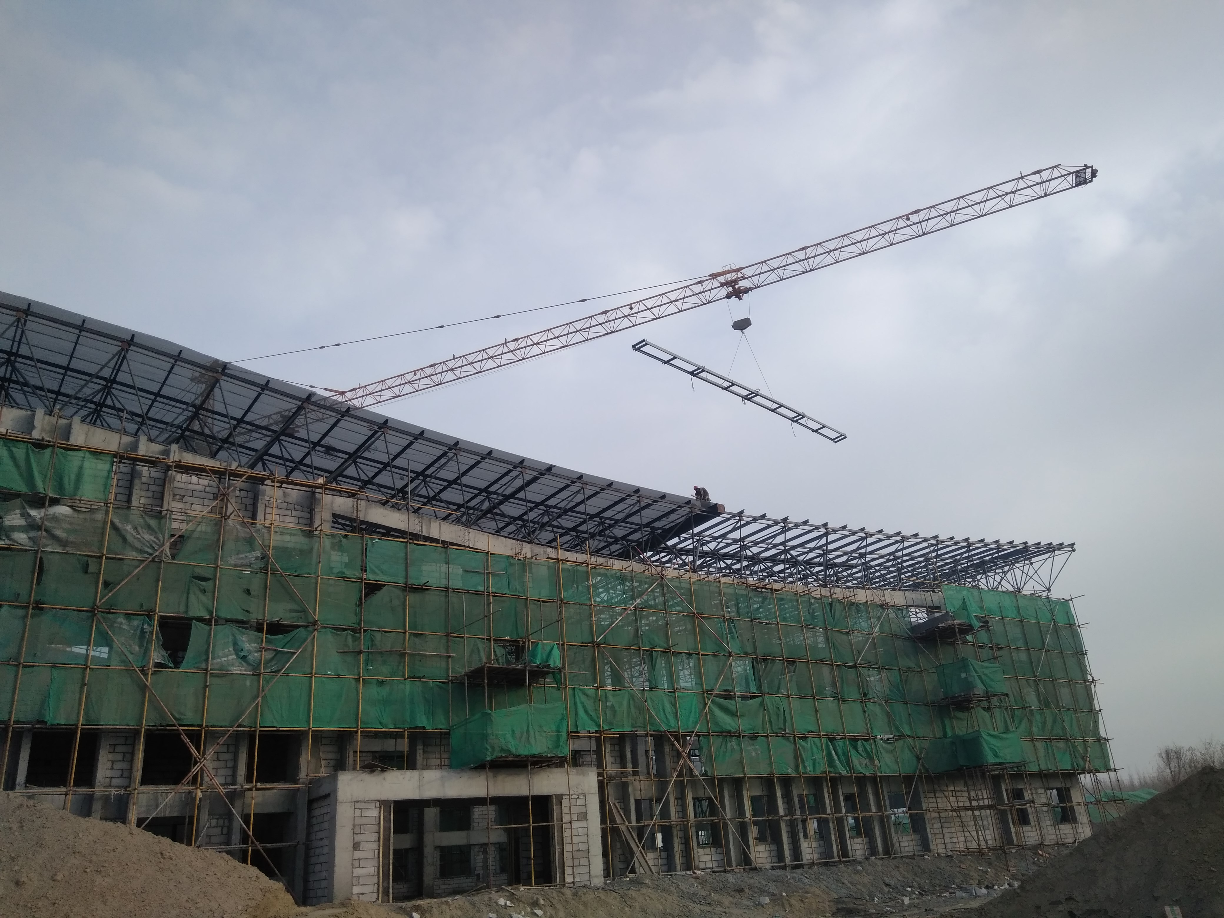钢结构网架管桁架新疆钢结构网架管桁架加工厂家，华城永固最专业