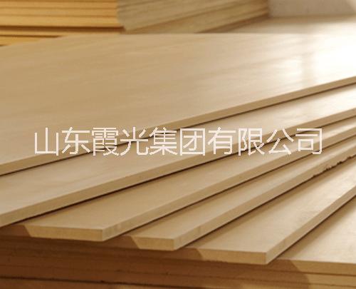 宁波霞光公司木塑门，石塑地板商，木塑石塑地板选霞光，带您走进绿色环保空间