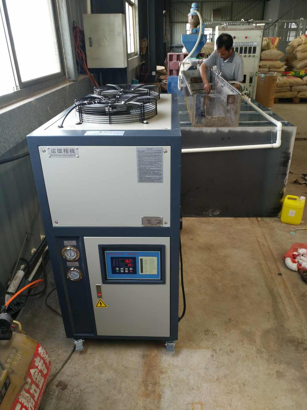 广州市5p风冷式冷水机厂家订购5p风冷式冷水机就选诺雄机械