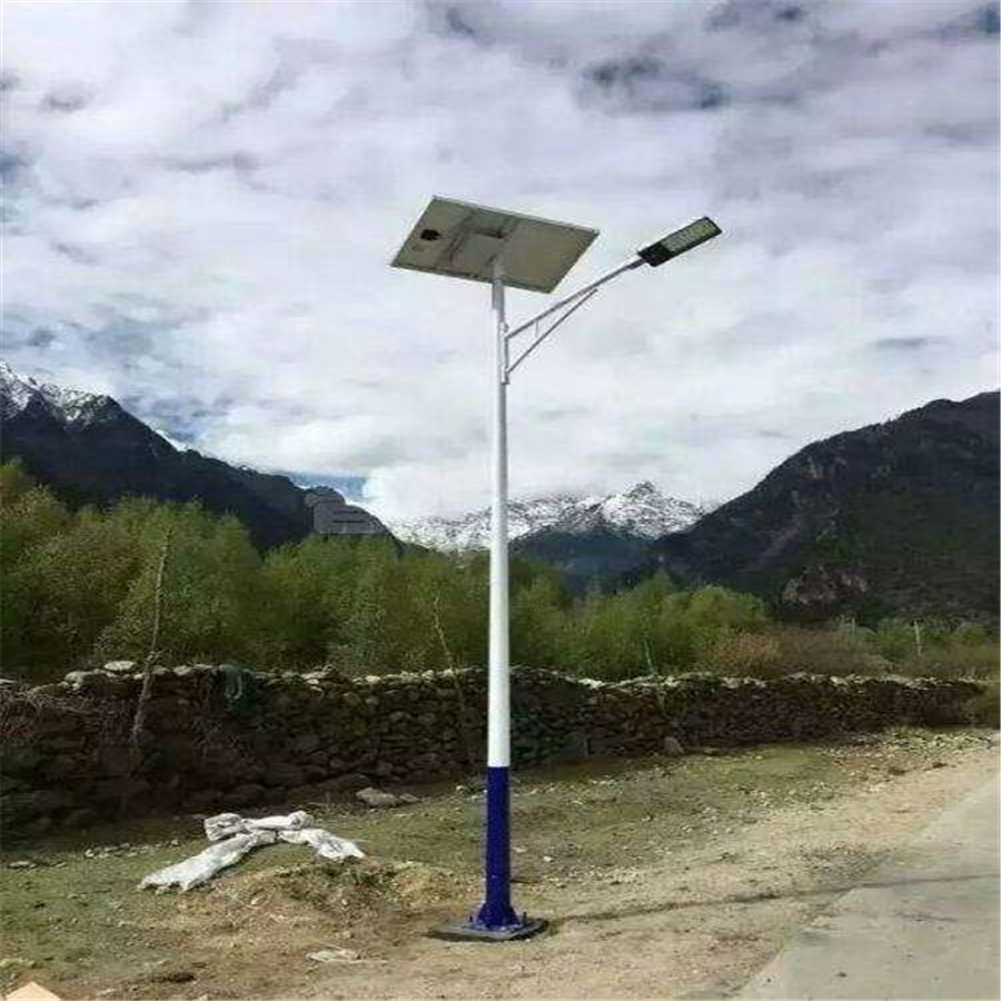 许昌太阳能路灯带杆，许昌太阳能路灯图片 许昌太阳能路灯厂家