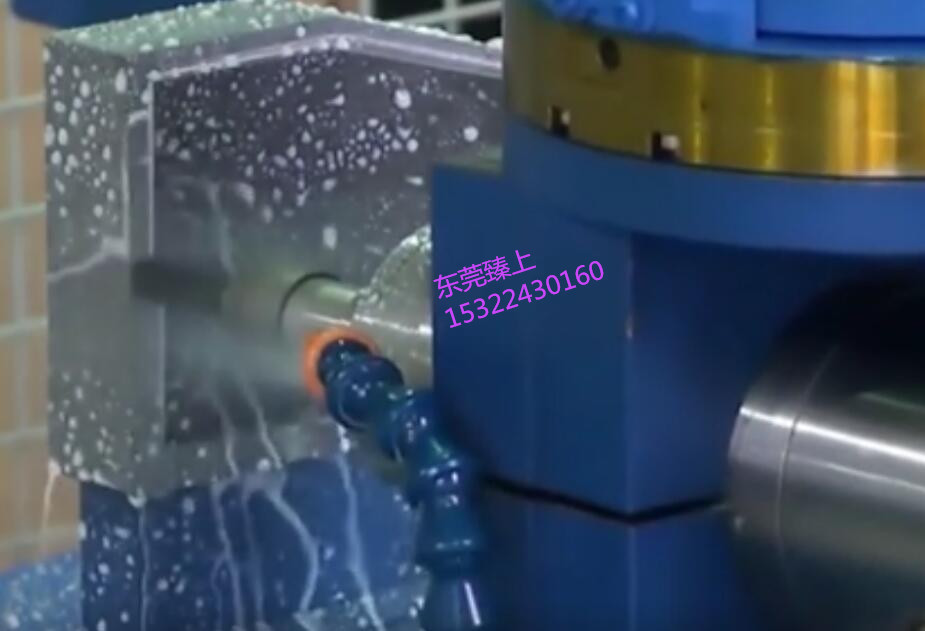 供应希腊工业机器人机器臂铣削加工电主轴图片