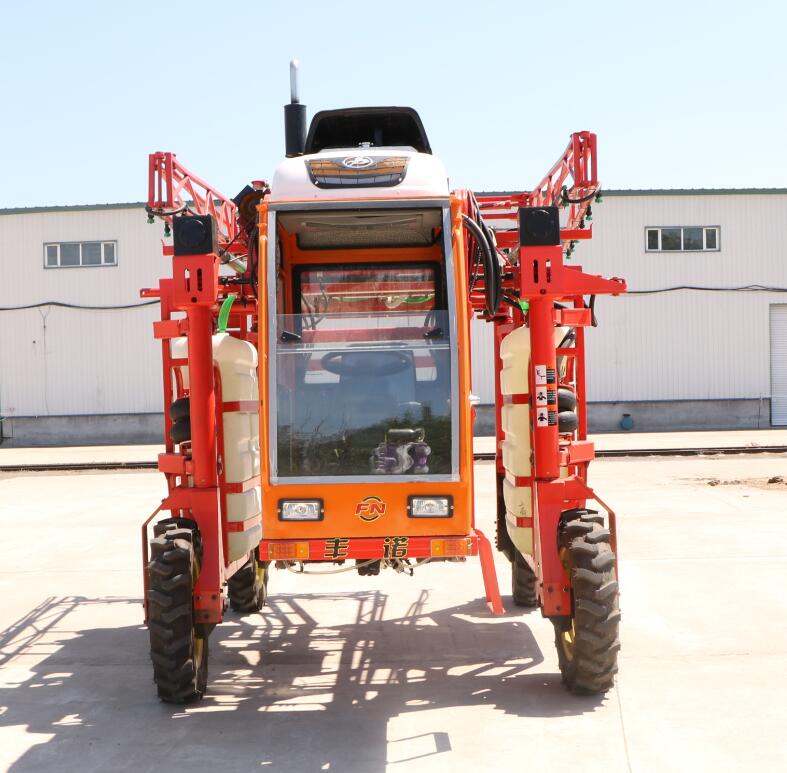 自走式高架打药机可安装中耕施肥去雄机械